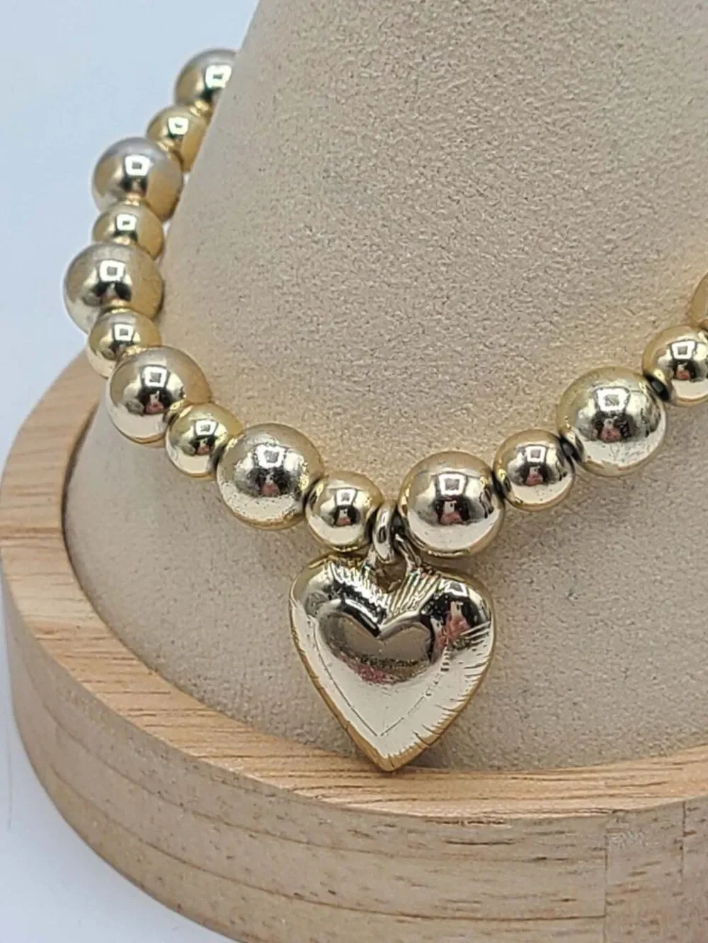 J Crew Stretchy Gold Tone Beaded Bracelet with Heart NWOT